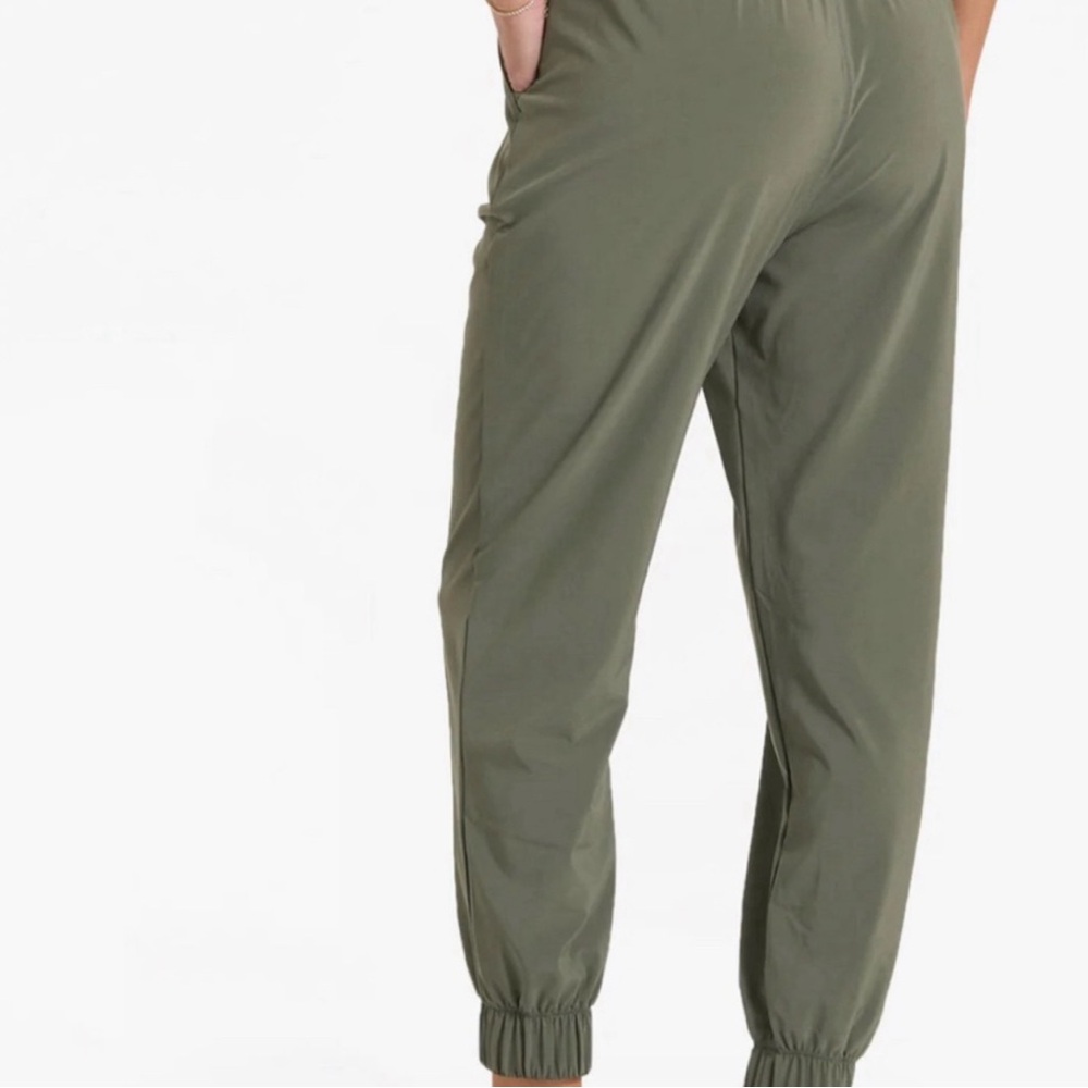 Vuori Villa Jogger Army Green Women's Sz Small Athleisure Lightweight Pull On - Picture 2 of 8